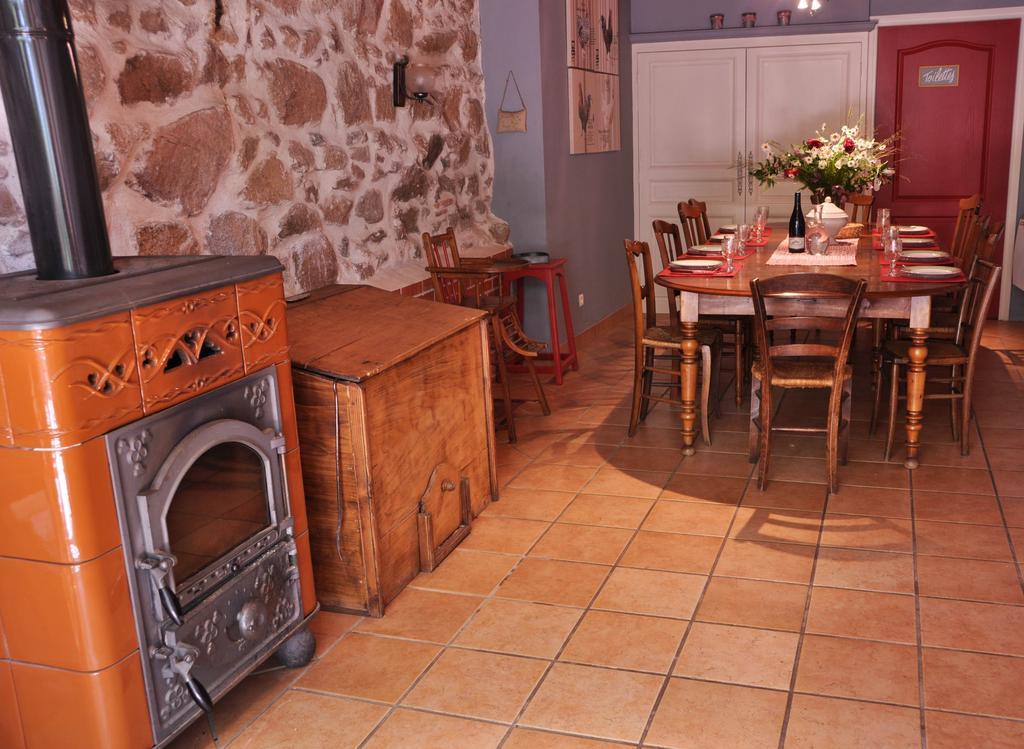 La Ferme Aux Abeilles 호텔 Ambierle 외부 사진
